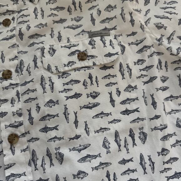 Eddie Bauer‎ Shirt Men’s All Over Fish Print Short Sleeve Small Hiking Outdoor - Picture 2 of 8